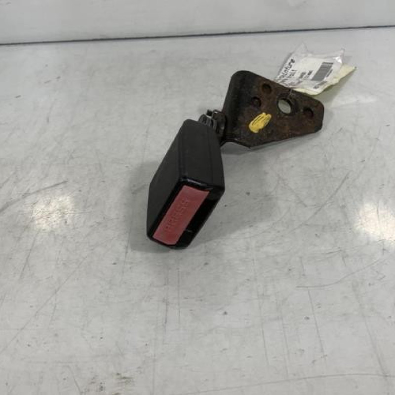 Attache ceinture arriere droit PEUGEOT 407 Photo n°2