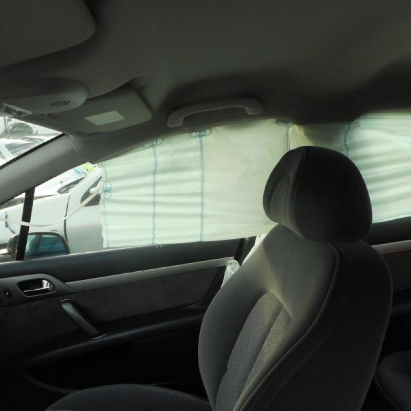 Attache ceinture arriere droit PEUGEOT 407 Photo n°9