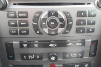 Attache ceinture arriere droit PEUGEOT 407