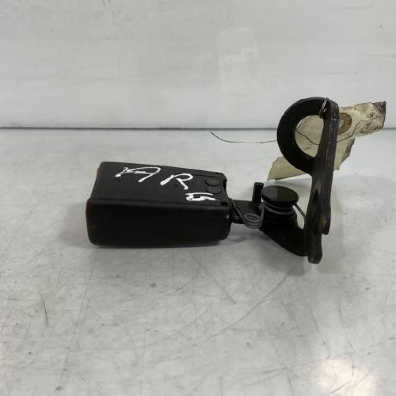 Attache ceinture arriere gauche FORD FOCUS 2 Photo n°3