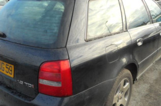 Retroviseur droit AUDI A4 1