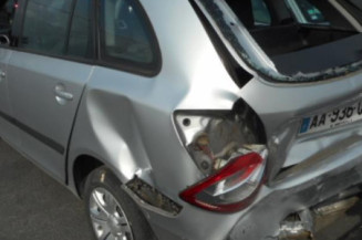 Pretensionneur de ceinture avant droit SKODA FABIA 2