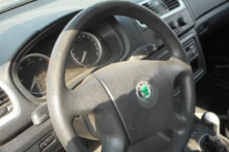 Pretensionneur de ceinture avant droit SKODA FABIA 2