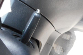 Pretensionneur de ceinture avant droit SKODA FABIA 2