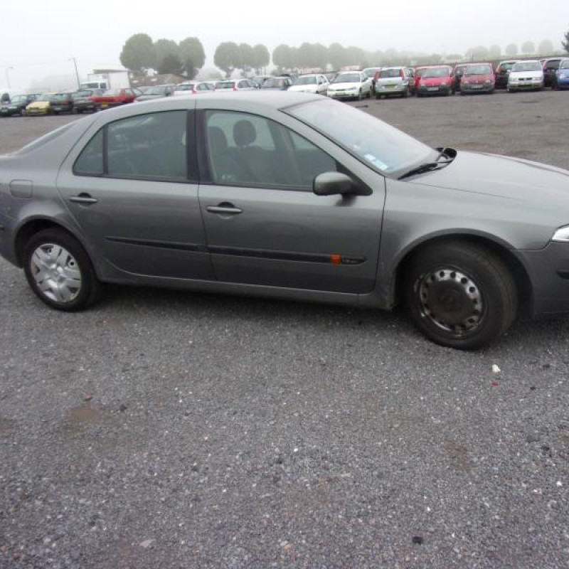 Aile avant gauche RENAULT LAGUNA 2 Photo n°3