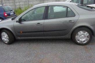 Aile avant gauche RENAULT LAGUNA 2
