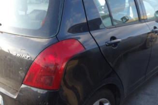 Retroviseur droit SUZUKI SWIFT 3