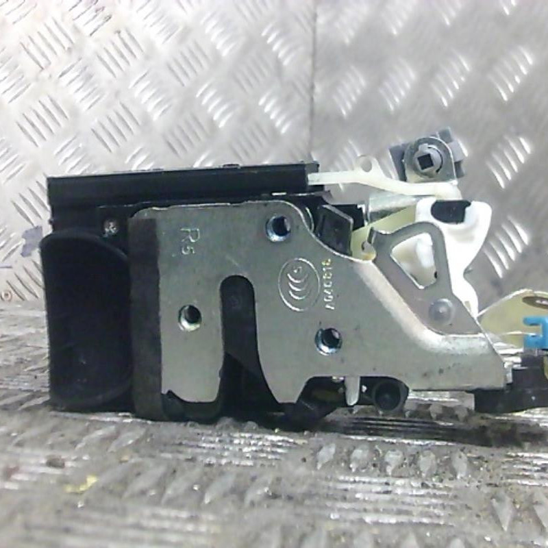 Serrure arriere droit CHEVROLET AVEO 1 Photo n°1