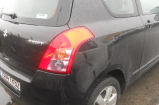 Pretensionneur de ceinture avant droit SUZUKI SWIFT 3