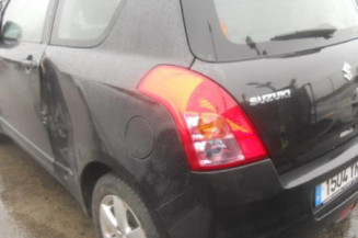 Pretensionneur de ceinture avant droit SUZUKI SWIFT 3