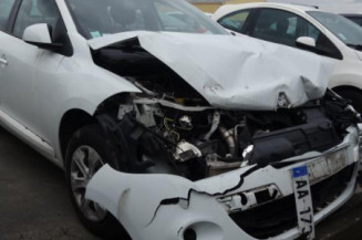 Pretensionneur de ceinture avant droit RENAULT MEGANE 3