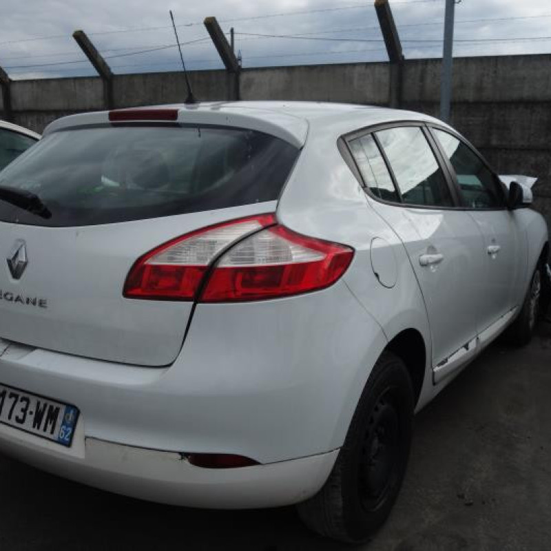 Pretensionneur de ceinture avant droit RENAULT MEGANE 3 Photo n°6