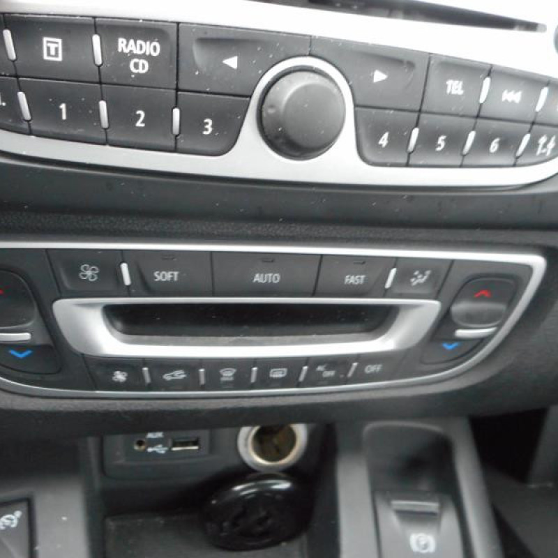 Boite a gants RENAULT SCENIC 3 Photo n°9