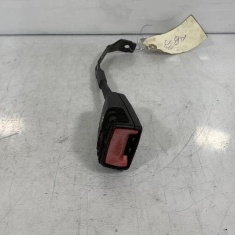 Attache ceinture avant droit AUDI A3 2 Photo n°2