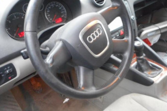Attache ceinture avant droit AUDI A3 2