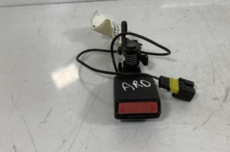 Attache ceinture arriere droit PEUGEOT 207