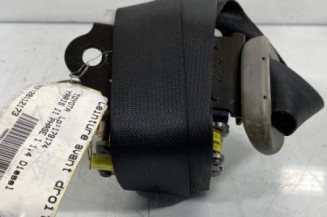 Pretensionneur de ceinture avant droit TOYOTA YARIS 2 Photo n°1
