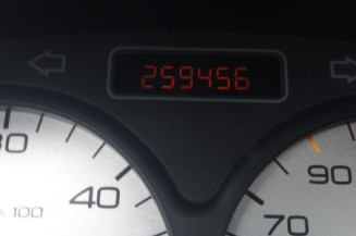 Etrier avant gauche (freinage) PEUGEOT 206