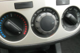 Interrupteur de leve vitre avant droit OPEL CORSA D