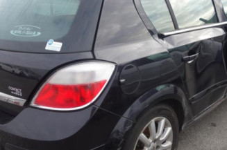 Malle/Hayon arriere OPEL ASTRA H