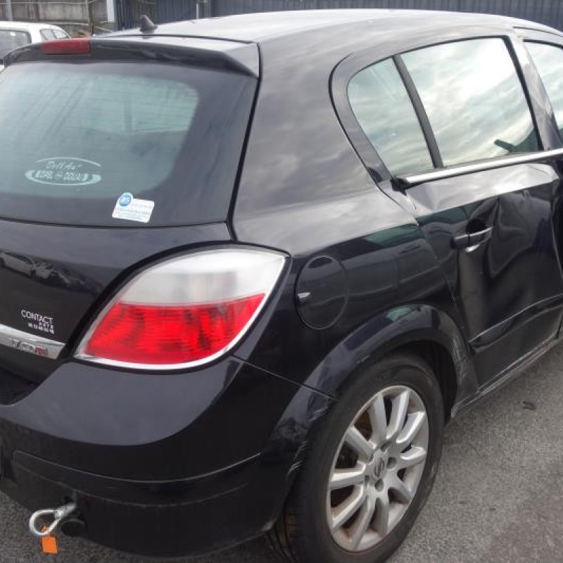 Malle/Hayon arriere OPEL ASTRA H Photo n°5