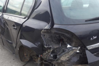 Malle/Hayon arriere OPEL ASTRA H