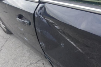 Malle/Hayon arriere OPEL ASTRA H