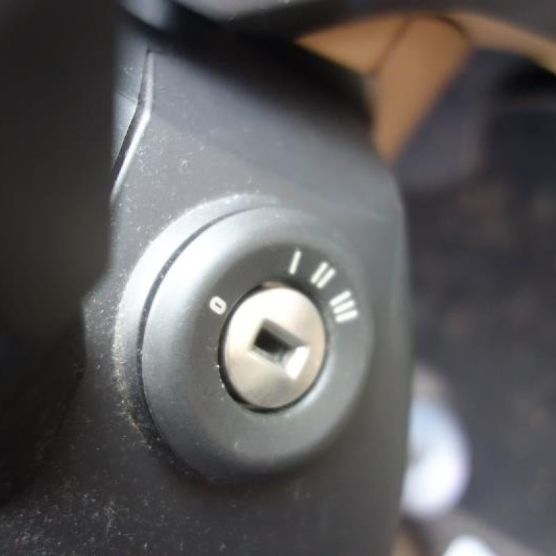 Malle/Hayon arriere OPEL ASTRA H Photo n°10