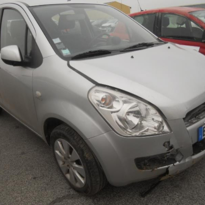 Attache ceinture arriere droit SUZUKI SPLASH Photo n°6