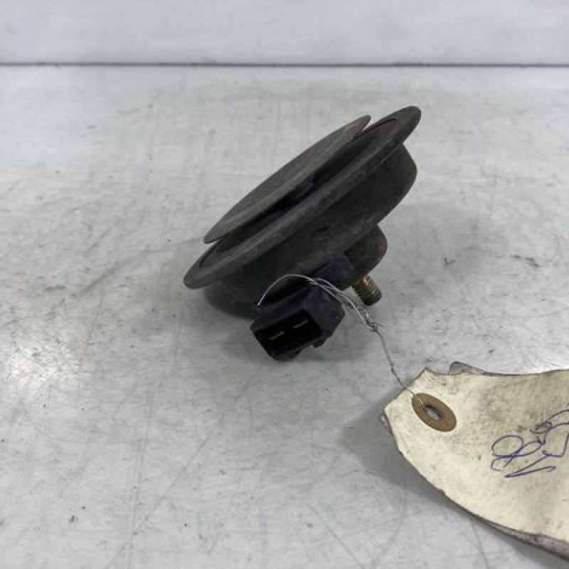 Avertisseur/Klaxon VOLKSWAGEN GOLF 4 Photo n°3