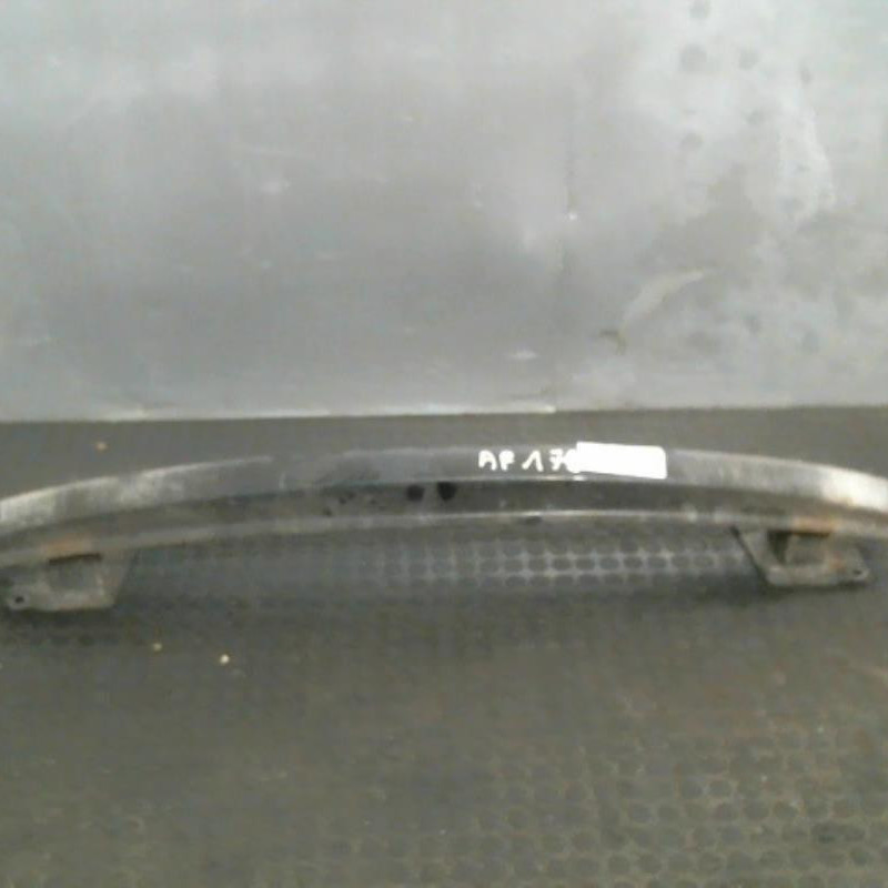 Renfort pare choc arriere (traverse) VOLKSWAGEN POLO 4 Photo n°1