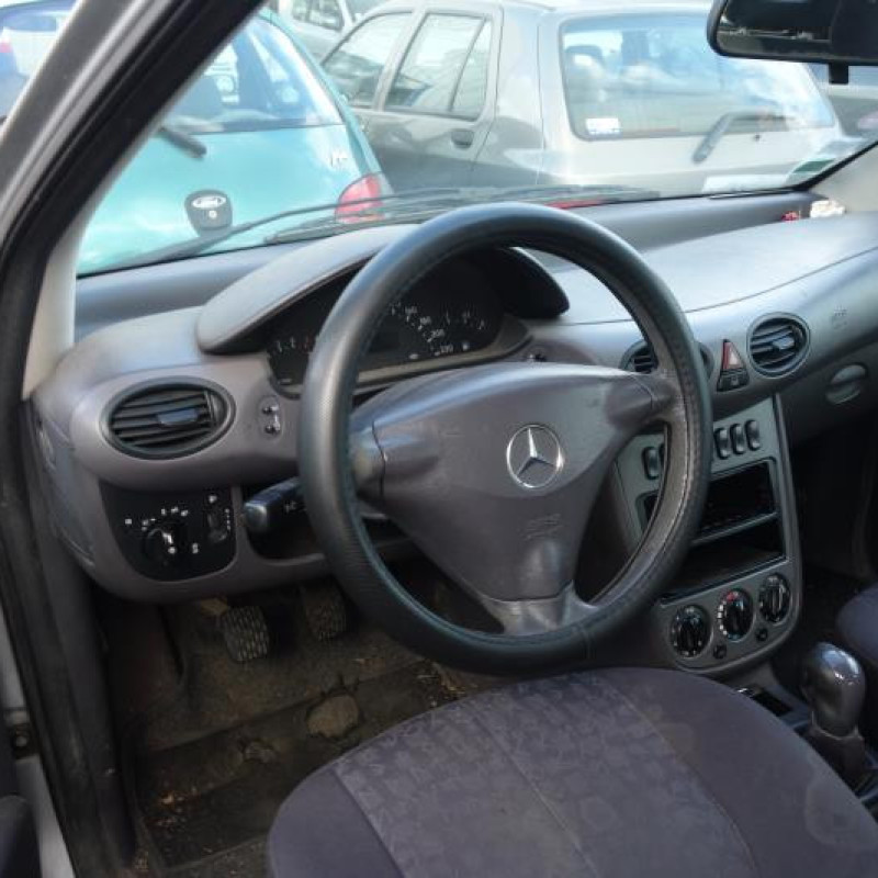Serrure avant droit MERCEDES CLASSE A 168 Photo n°7