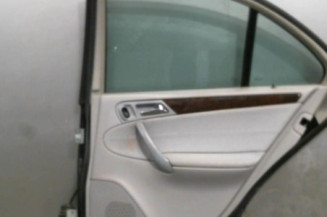 Porte arriere droit MERCEDES CLASSE C 203 Photo n°1