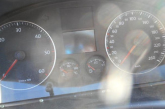 Etrier avant droit (freinage) VOLKSWAGEN TOURAN 1
