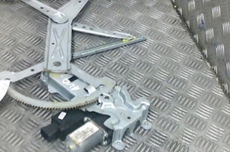 Leve vitre electrique avant droit OPEL MERIVA A Photo n°1