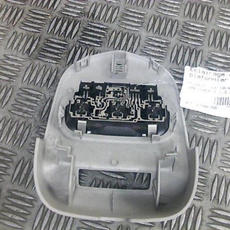 Eclairage de plafonnier PEUGEOT 308 1