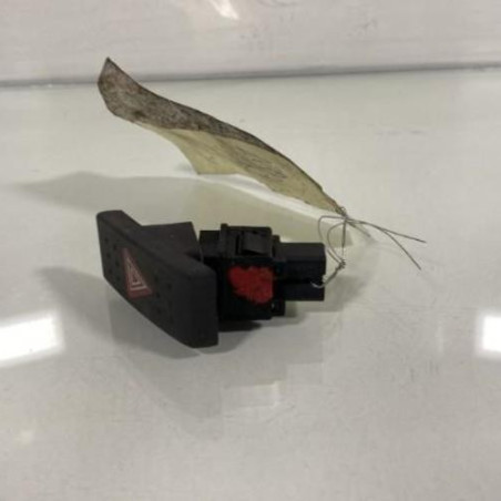 Bouton de warning SUZUKI SWIFT 3