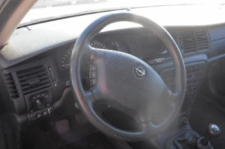 Interrupteur de leve vitre avant droit OPEL VECTRA B