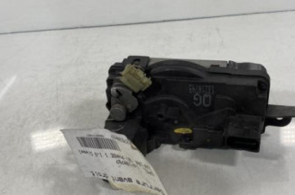Serrure avant droit OPEL ZAFIRA B