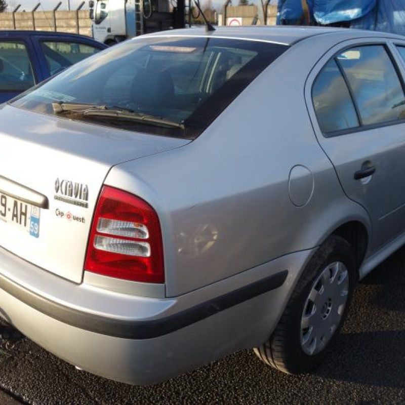 Avertisseur/Klaxon SKODA OCTAVIA 1 Photo n°6