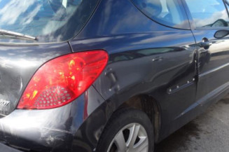 Attache ceinture arriere droit PEUGEOT 207