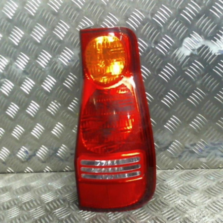 Feu arriere principal droit (feux) HYUNDAI MATRIX Photo n°1