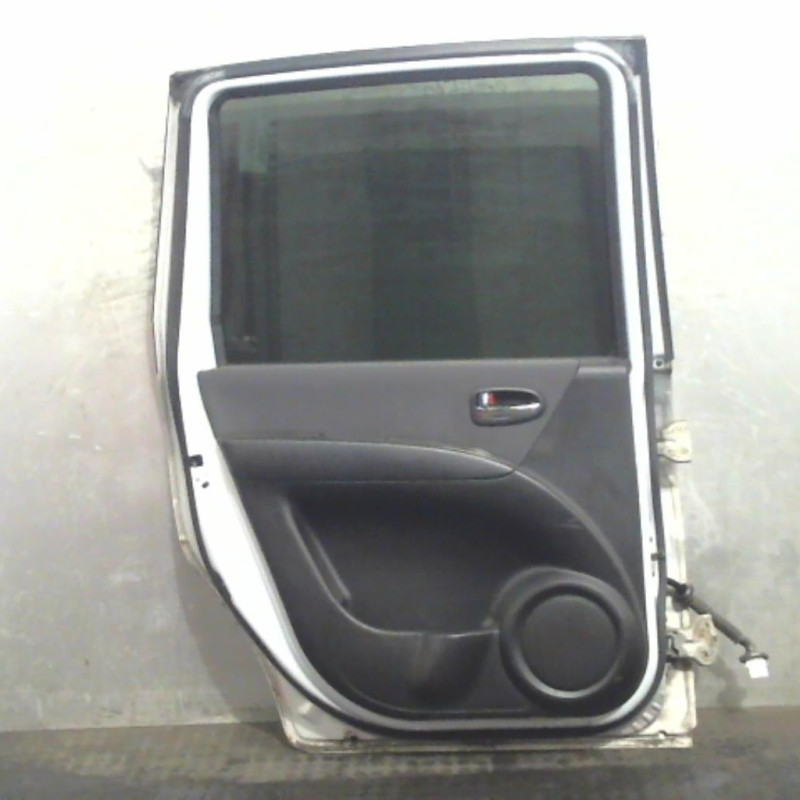 Porte arriere gauche HYUNDAI MATRIX Photo n°4