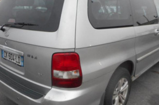 Serrure avant droit KIA CARNIVAL 1