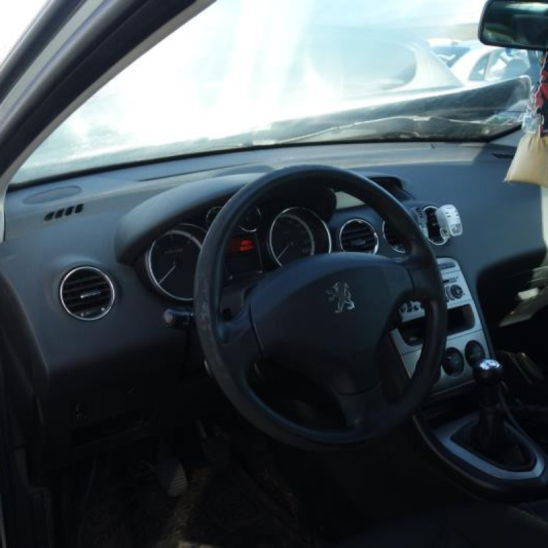 Pretensionneur de ceinture avant droit PEUGEOT 308 1 SW Photo n°8