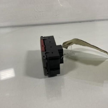 Bouton de warning FIAT PANDA 2