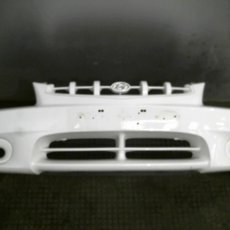 Pare choc avant HYUNDAI ACCENT 1 Photo n°1