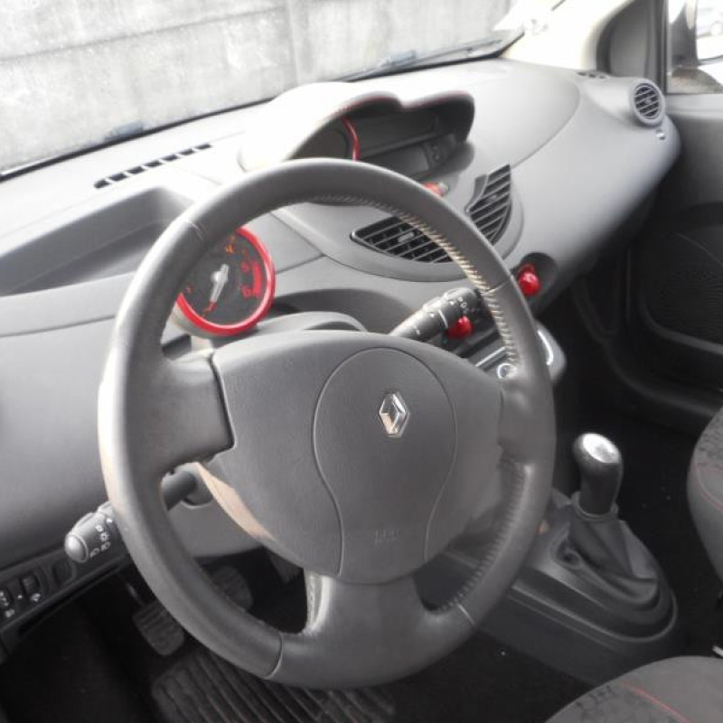 Pretensionneur de ceinture avant droit RENAULT TWINGO 2 Photo n°8