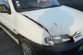 Serrure avant droit CITROEN BERLINGO 1