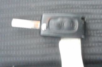 Pretensionneur de ceinture avant droit PEUGEOT 207
